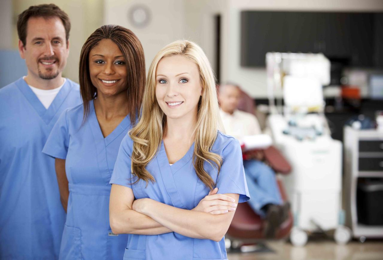 How do I become a registered nurse in Australia?